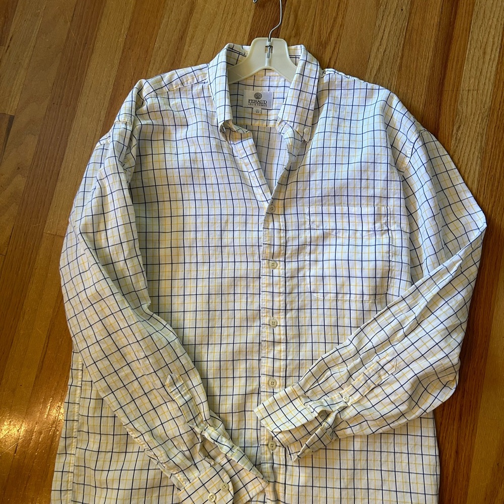 Louis Feraud Blue and White Casual Button Down Shirt 23” pit to pit